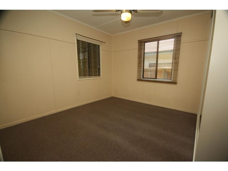 35 Dunbar Street, Margate QLD 4019