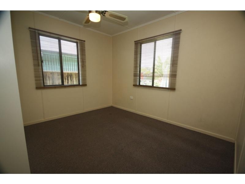 35 Dunbar Street, Margate QLD 4019