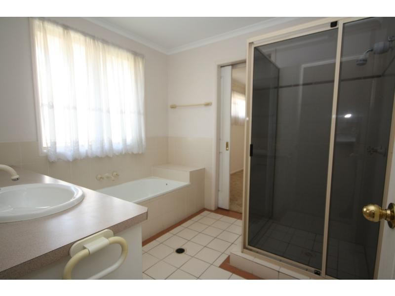 28 Spencer Street, Deception Bay QLD 4508