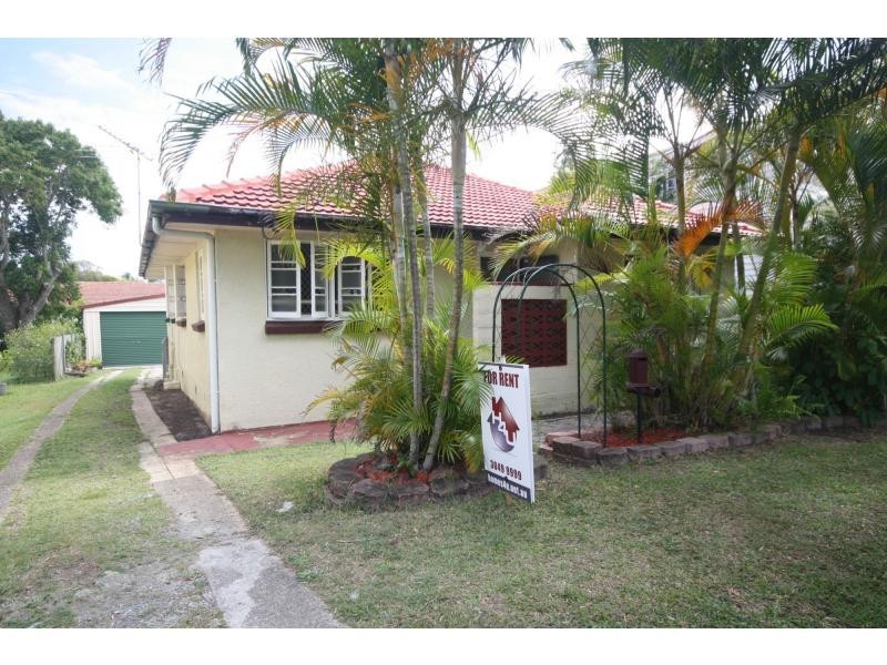 14 Bank Street, Margate QLD 4019