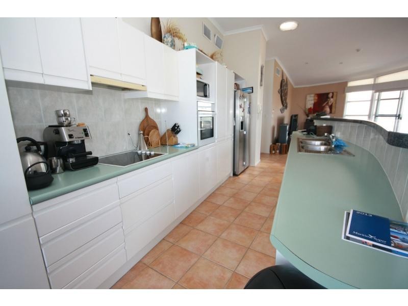 31/77 Marine Parade, Redcliffe QLD 4020