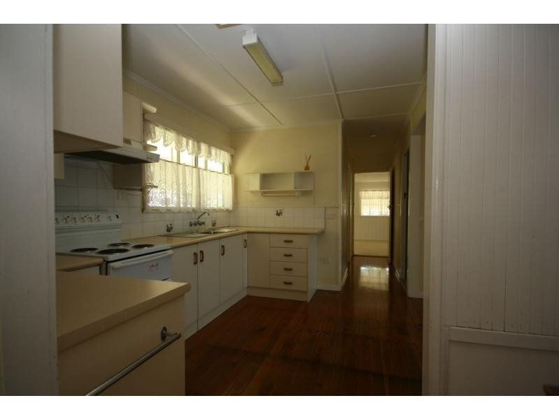 123 Prince Edward Parade North, Scarborough QLD 4020