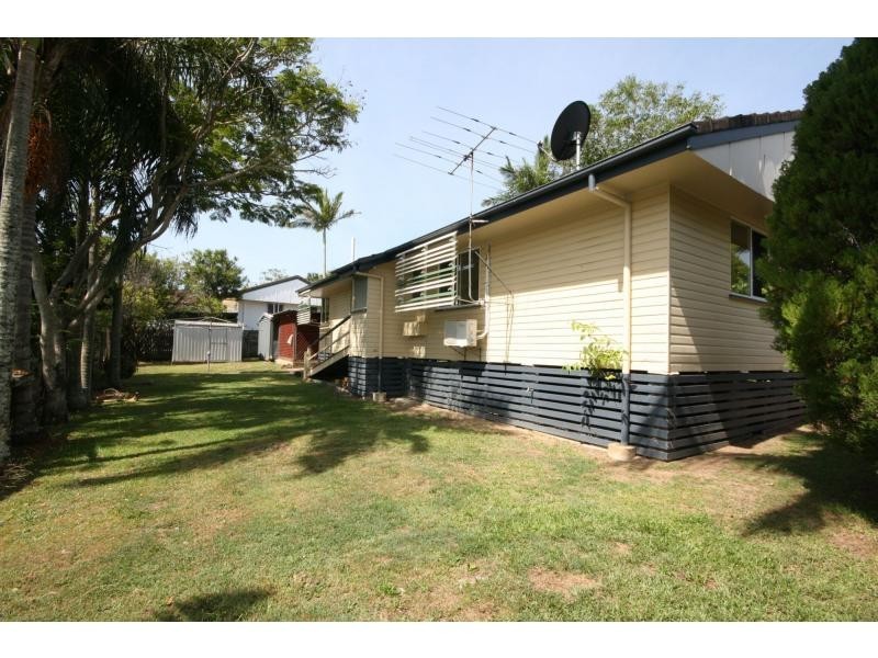 19 Pownall Crescent, Margate QLD 4019