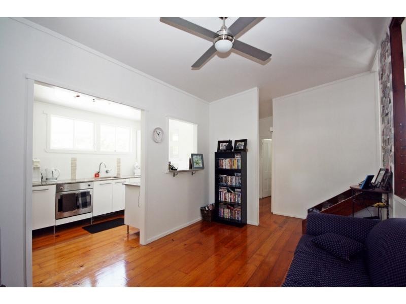 4 Macdonnell Road, Margate QLD 4019