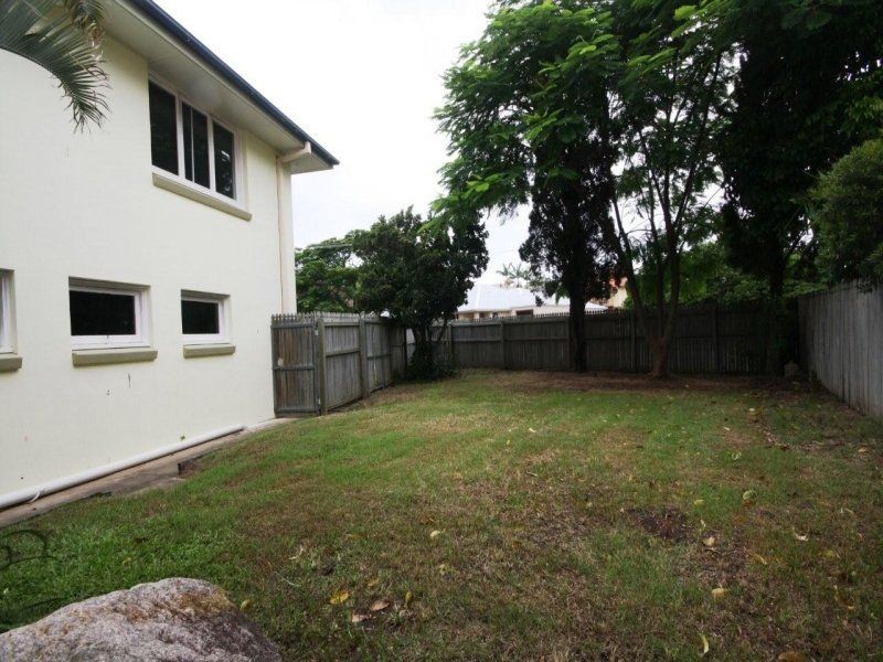 9 North Quay Street, Scarborough QLD 4020