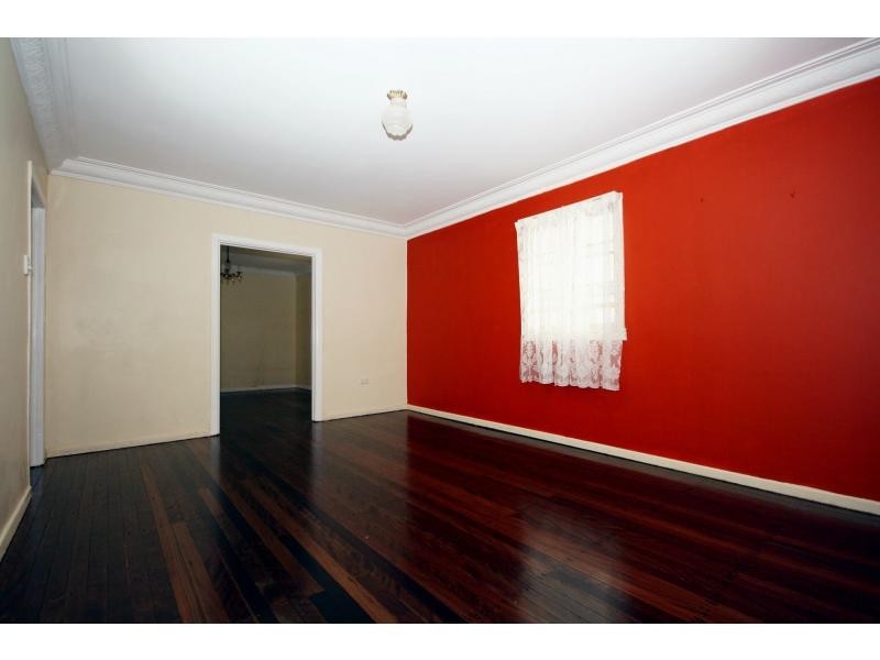 14 Bank Street, Margate QLD 4019