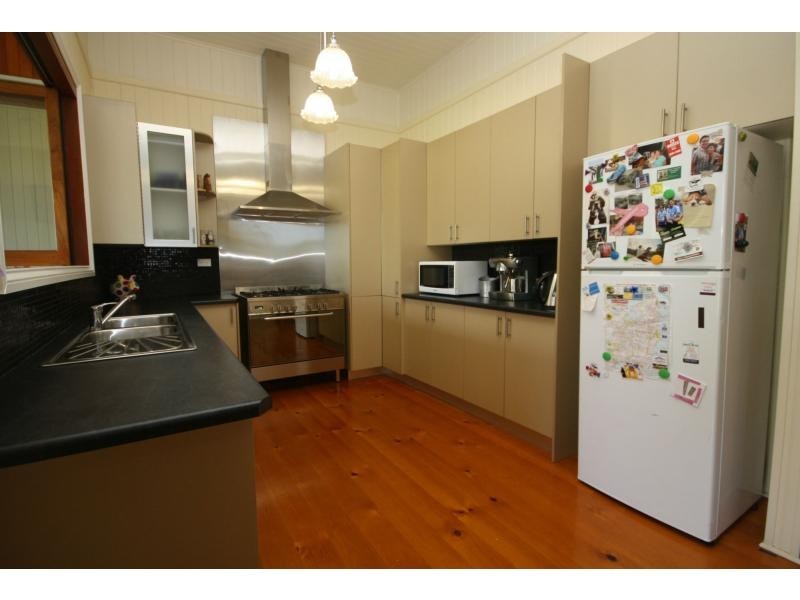 28 Alice Street, Clontarf QLD 4019