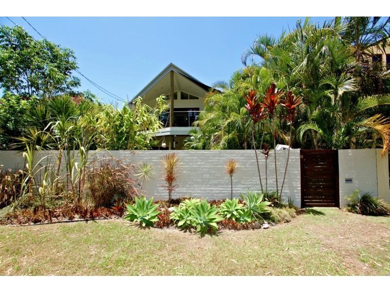 25 Thurecht Parade, Scarborough QLD 4020