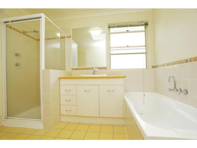 25 Thurecht Parade, Scarborough QLD 4020