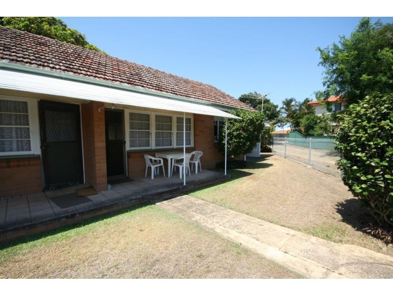 2/3 Alma Court, Margate QLD 4019