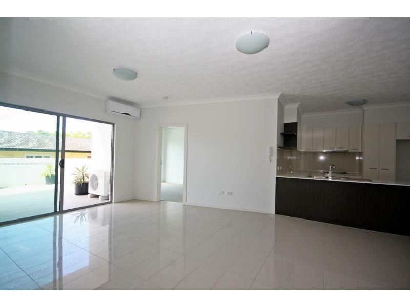 Unit 3/2 Beaconsfield Terrace, Margate QLD 4019