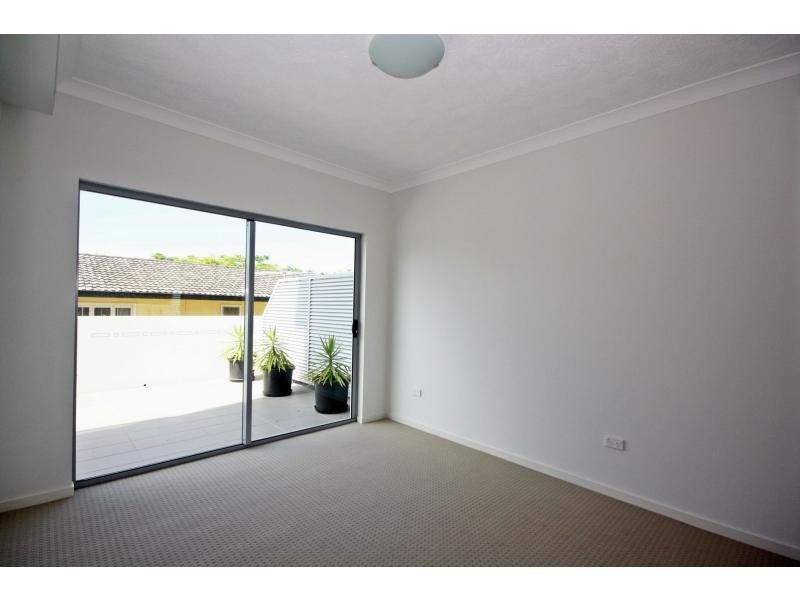 Unit 3/2 Beaconsfield Terrace, Margate QLD 4019