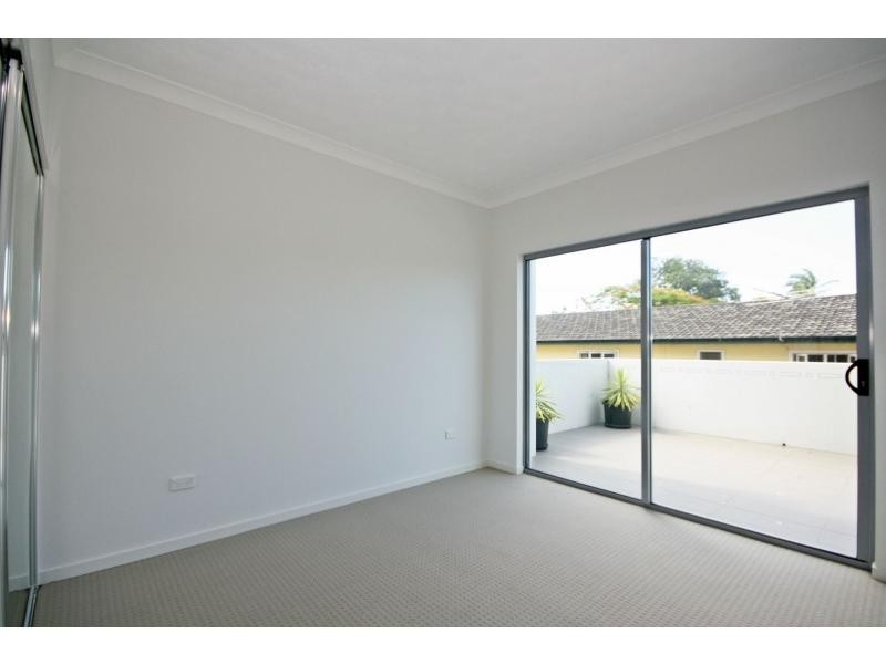 Unit 3/2 Beaconsfield Terrace, Margate QLD 4019