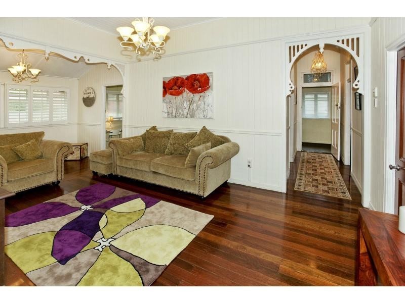 116 King Street, Woody Point QLD 4019