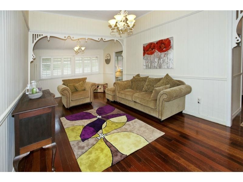 116 King Street, Woody Point QLD 4019