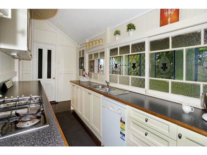 116 King Street, Woody Point QLD 4019