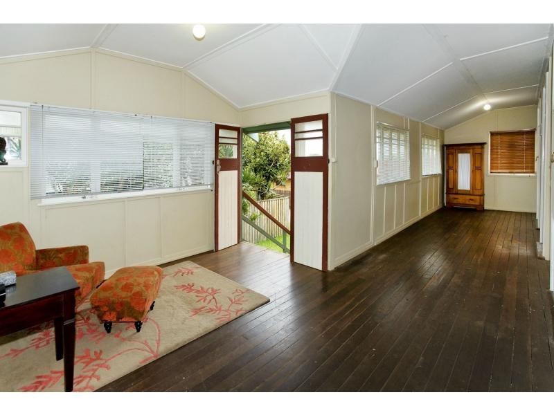 116 King Street, Woody Point QLD 4019