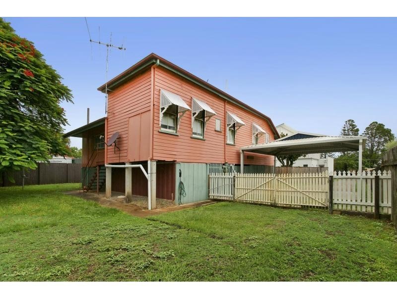 116 King Street, Woody Point QLD 4019