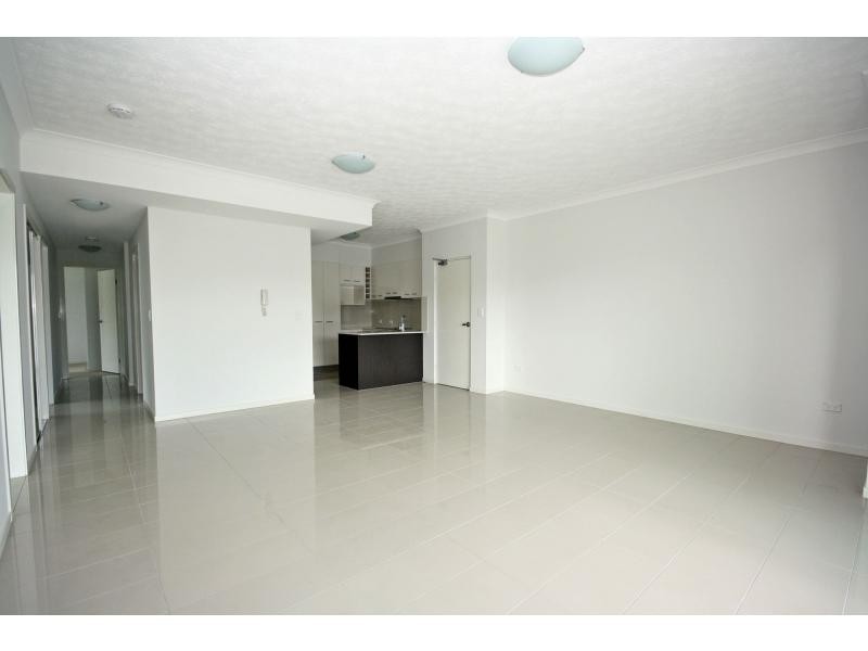Unit 4/2 Beaconsfield Street, Margate QLD 4019