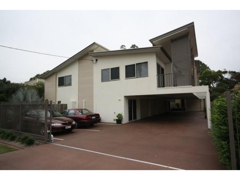 15 Valerie Street, Clontarf QLD 4019