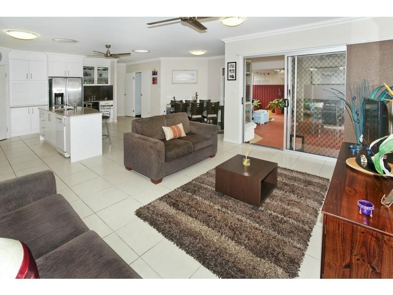 23 Lionheart Crescent, Newport QLD 4020