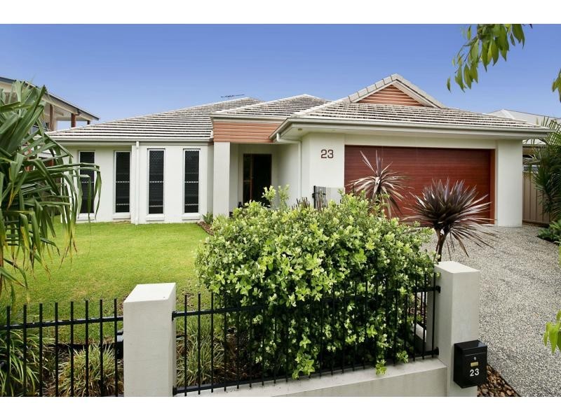 23 Lionheart Crescent, Newport QLD 4020