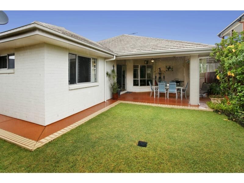 23 Lionheart Crescent, Newport QLD 4020
