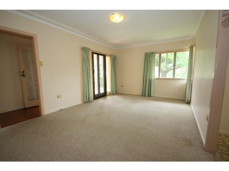 13 Central Avenue, Scarborough QLD 4020