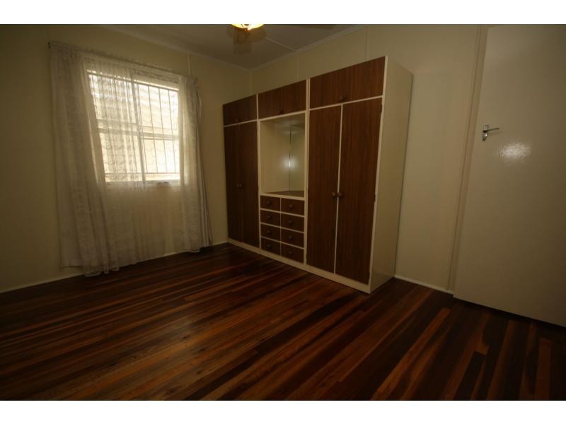 40 Anzac Avenue, Redcliffe QLD 4020