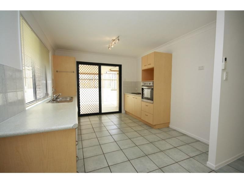 16 Lucas Street, Scarborough QLD 4020