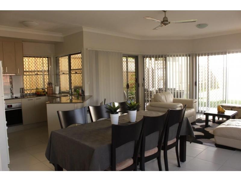 38a Maryborough Terrace, Scarborough QLD 4020