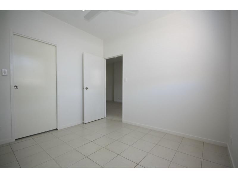 2/564 Oxley Avenue West, Scarborough QLD 4020