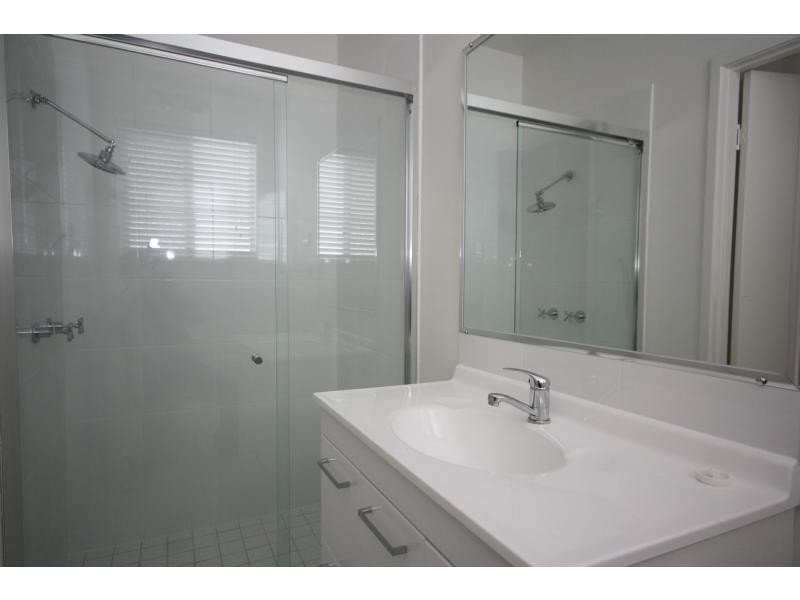 4/564 Oxley Avenue West, Scarborough QLD 4020