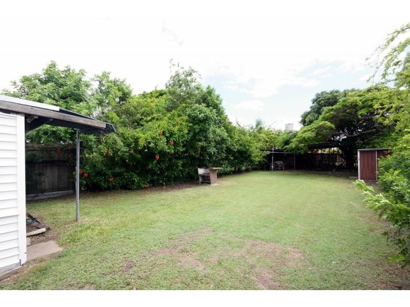 19 Adrian Street, Margate QLD 4019