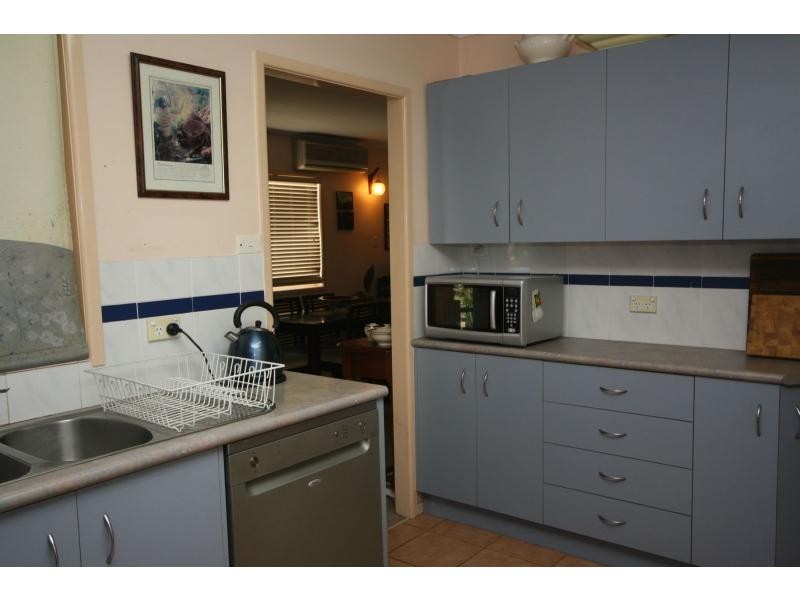 15a Michel Road, Scarborough QLD 4020