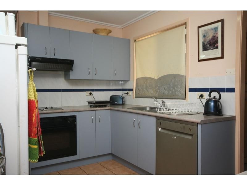 15a Michel Road, Scarborough QLD 4020