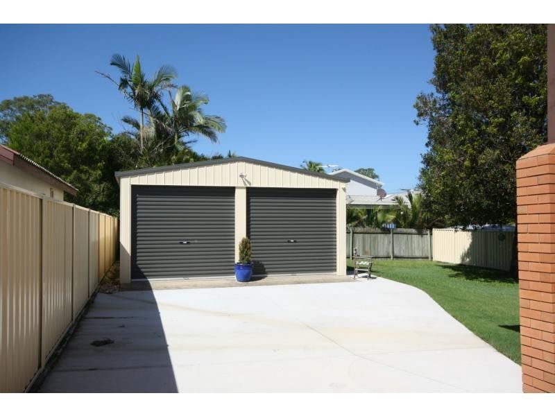 15a Michel Road, Scarborough QLD 4020