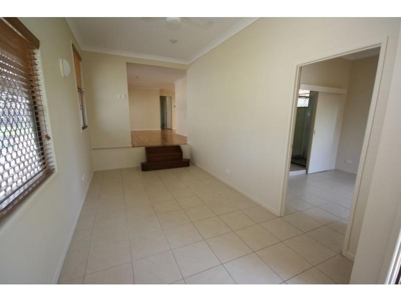 77 Dover Road, Margate QLD 4019