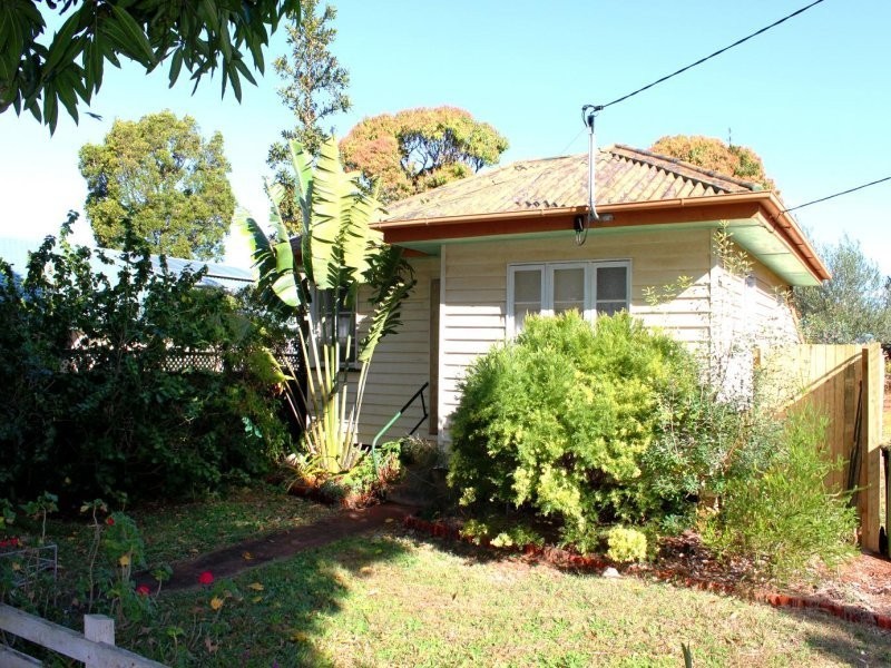 2B Maryborough Terrace, Scarborough QLD 4020