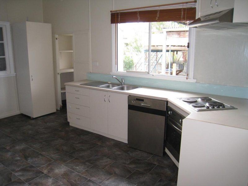 30 Joseph Street, Margate QLD 4019