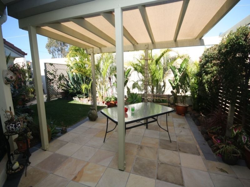 Unit 2/46 Georgina Street, Woody Point QLD 4019