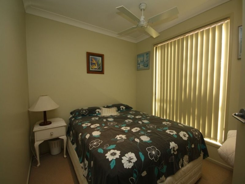 Unit 2/46 Georgina Street, Woody Point QLD 4019