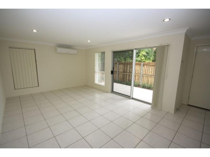 Unit 2/15 Lane Street, Clontarf QLD 4019