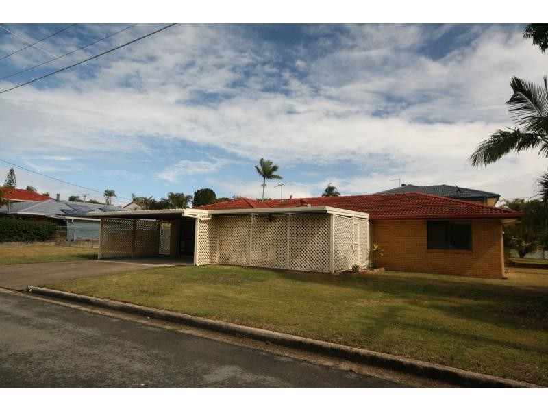 7 Williams Street, Redcliffe QLD 4020