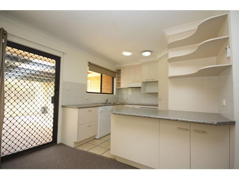 7 Williams Street, Redcliffe QLD 4020