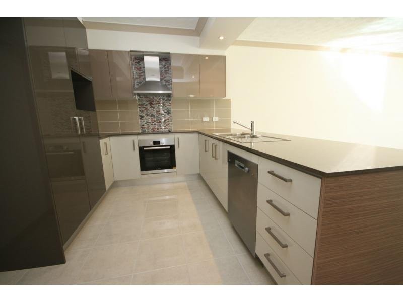 Unit 3/51 Whytecliffe Parade, Woody Point QLD 4019