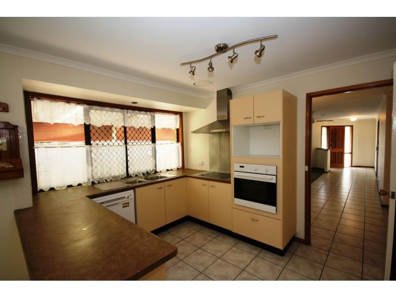 297 Elizabeth Avenue, Clontarf QLD 4019
