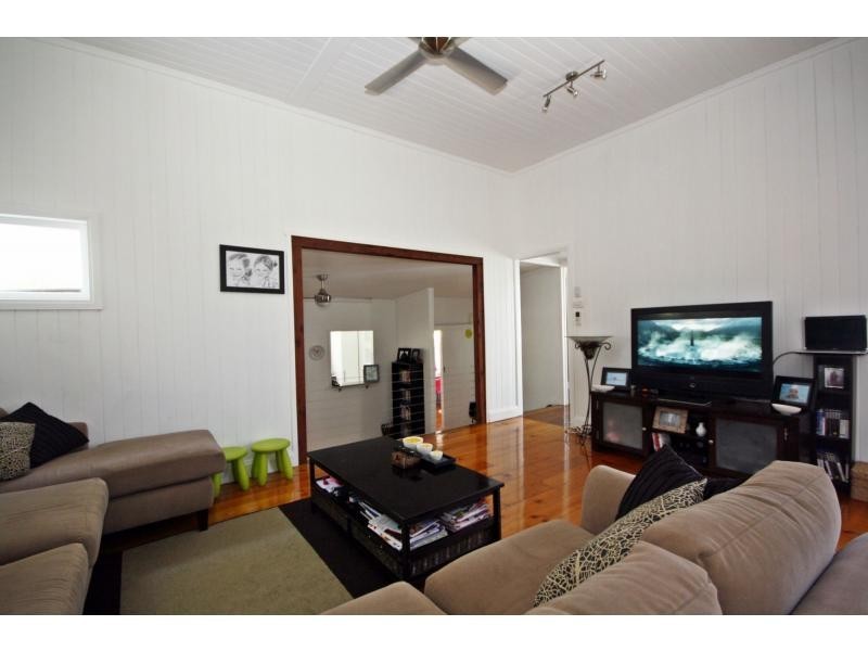 4 Macdonnell Road, Margate QLD 4019