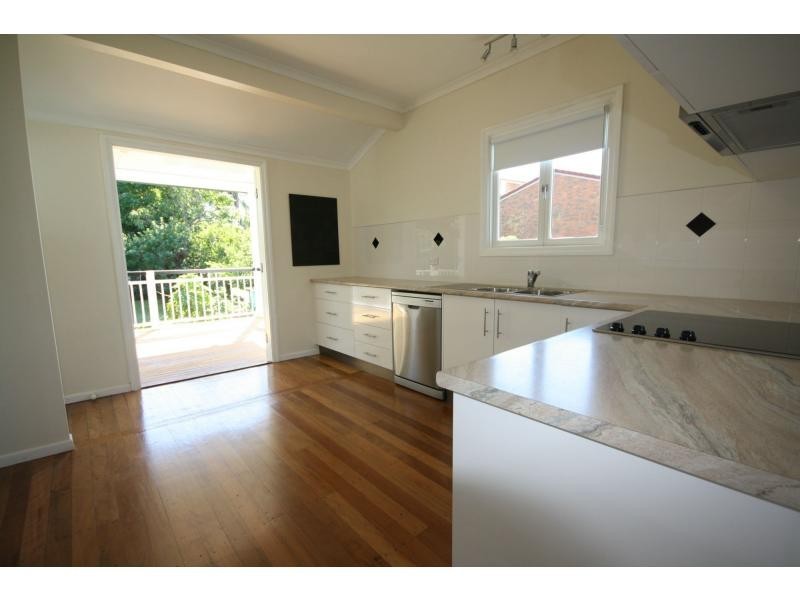 14 Alfred Street, Woody Point QLD 4019