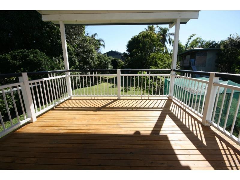 14 Alfred Street, Woody Point QLD 4019